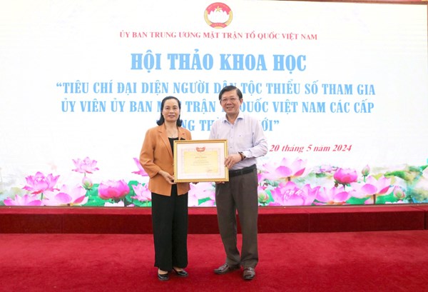 Thảo luận tiêu chí nhằm lựa chọn đại biểu đại diện cho người dân tộc thiểu số tham gia Ủy viên Ủy ban MTTQ Việt Nam các cấp